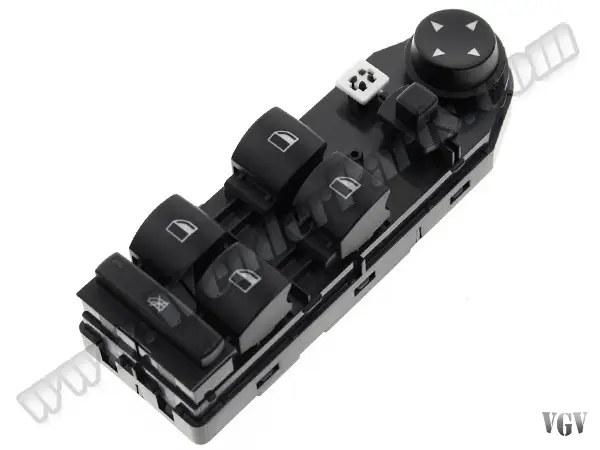 BMW X3 E83 Cam Düğmesi Ön Sol | WENDER BA61313414354