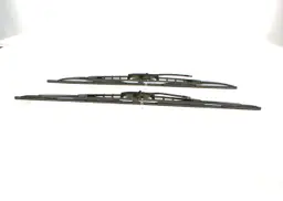 Mercedes W638 V 200 Silecek Lastiği Set | BOSCH 3397001725