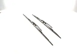 Mercedes W638 V 200 Silecek Lastiği Set | BOSCH 3397001725