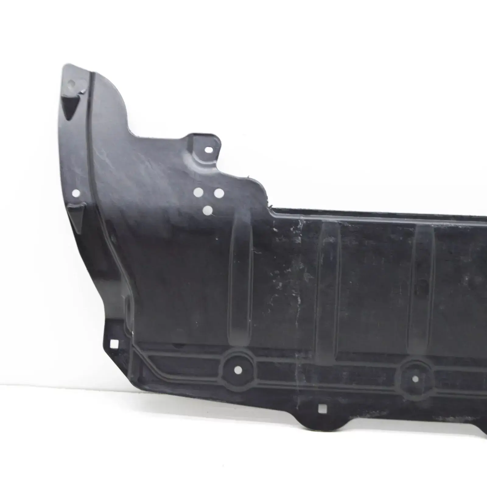 Bmw G30 Motor Alt Muhafaza Ön | GKL 343506