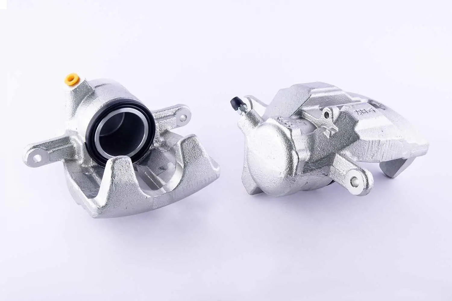 Mercedes C Serisi W203 Fren Kaliperi Ön Sağ | HELLA 8AN 355 792-541