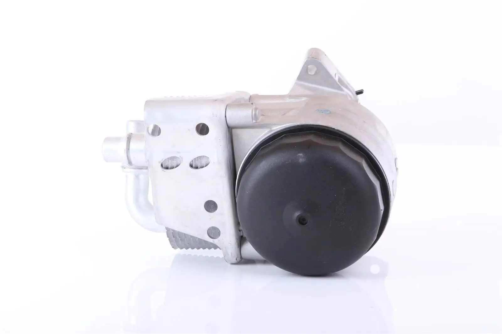 BMW X3 Serisi E83 2003-2010 N43 Yağ Soğutucusu Filtre Kütüklü | NISSENS 91323
