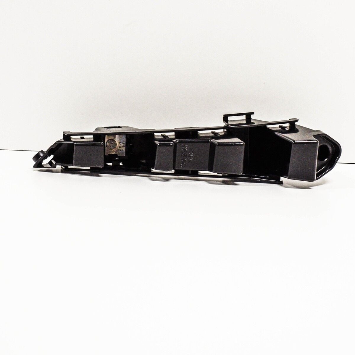 Mercedes C Serisi W205 Tampon Braketi Arka Sol | ITHAL A2058800503