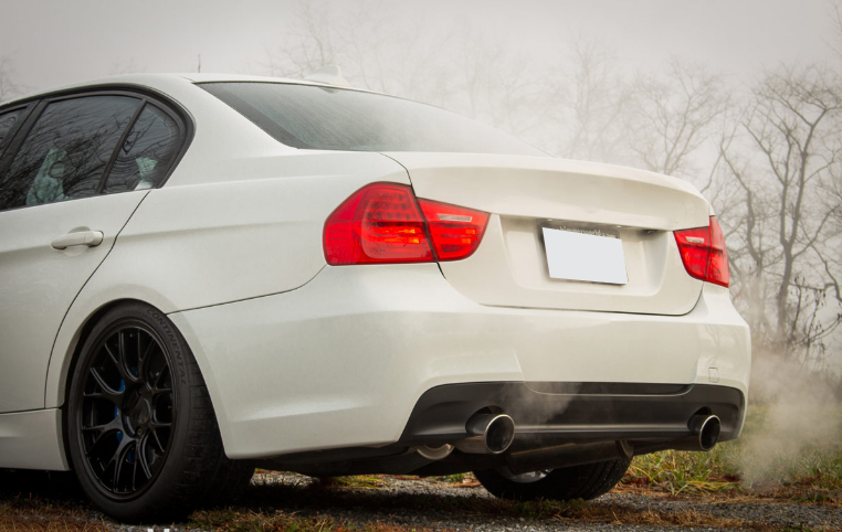 BMW 3 Serisi E90 2004-2012 M-Tech- 335i Gövde Kiti Far Yıkamalı PDC'li Arka Çift Egzoz Çıkışlı Marşpiyeli | WENDER BA51950409697