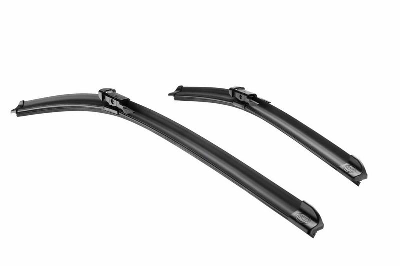 BMW 3 Serisi E90 Silecek Süpürgesi Ön | HELLA 9XW 358 053-681