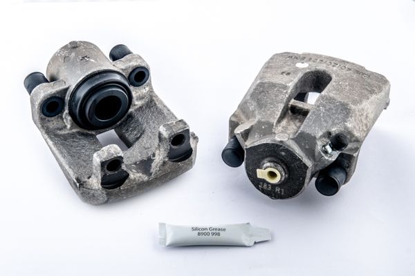 BMW 5 Serisi E39 Fren Kaliperi | HELLA 8AC 355 384-151