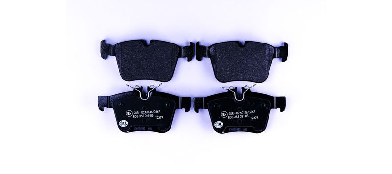 Mercedes C Serisi W205 Fren Balatası Arka | HELLA 8DB 355 021-831