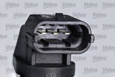 Mercedes C Serisi W203 M271 Eksantrik Mili Sensörü | VALEO 366141